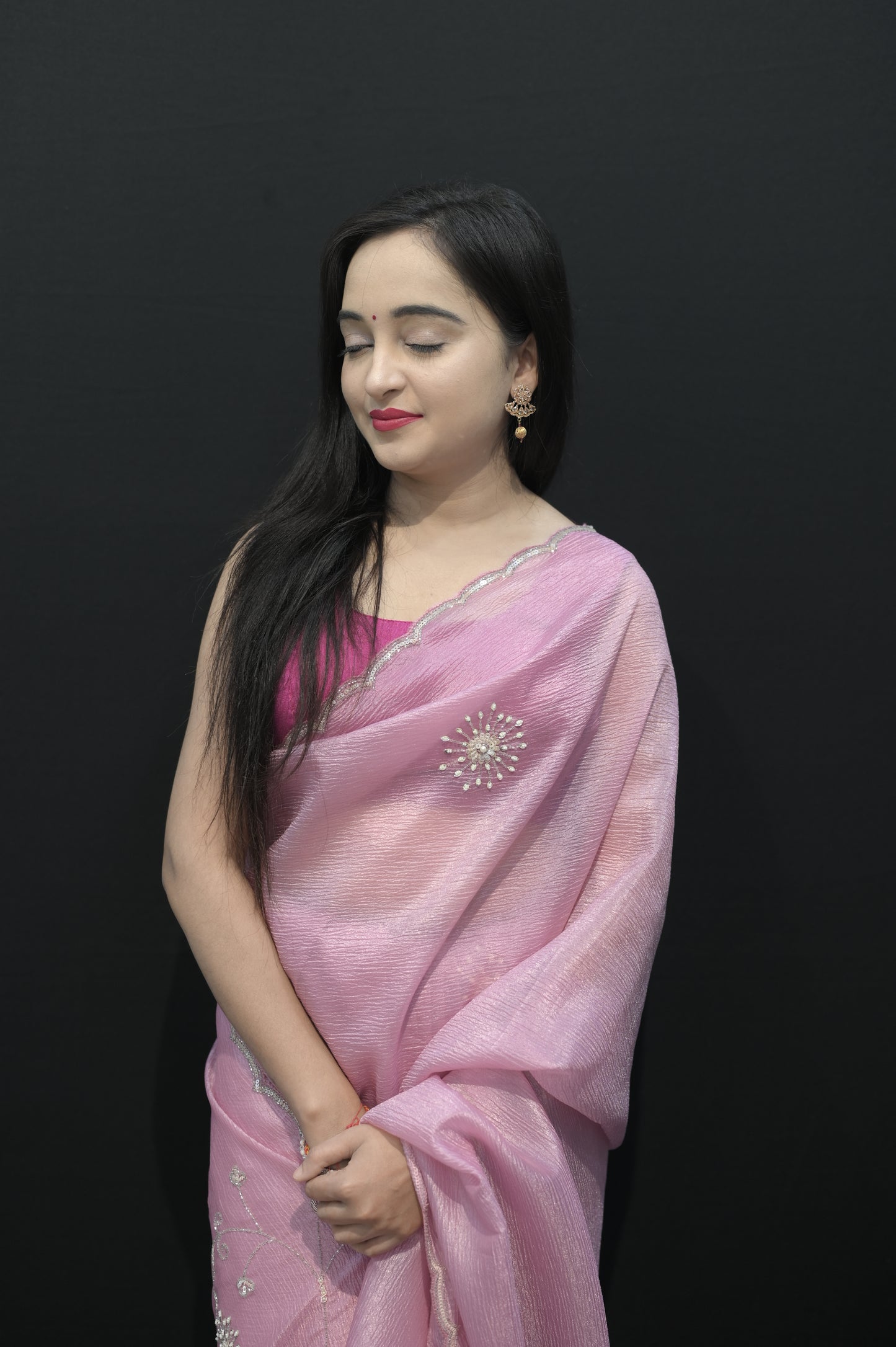 Elegant Blossom Pink Organza Saree with Subtle Embroidery