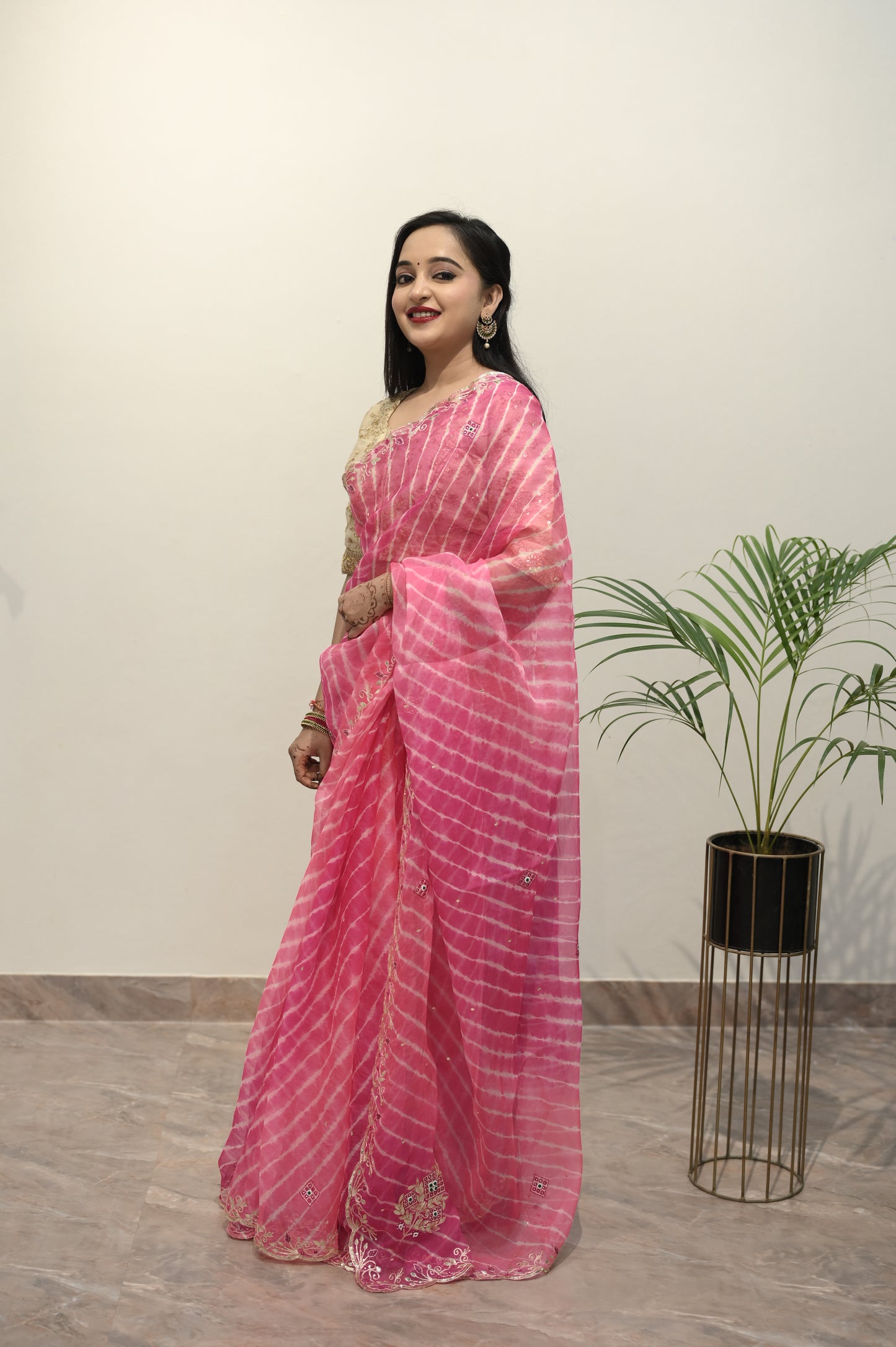 Pink leheriya Bandhani Saree