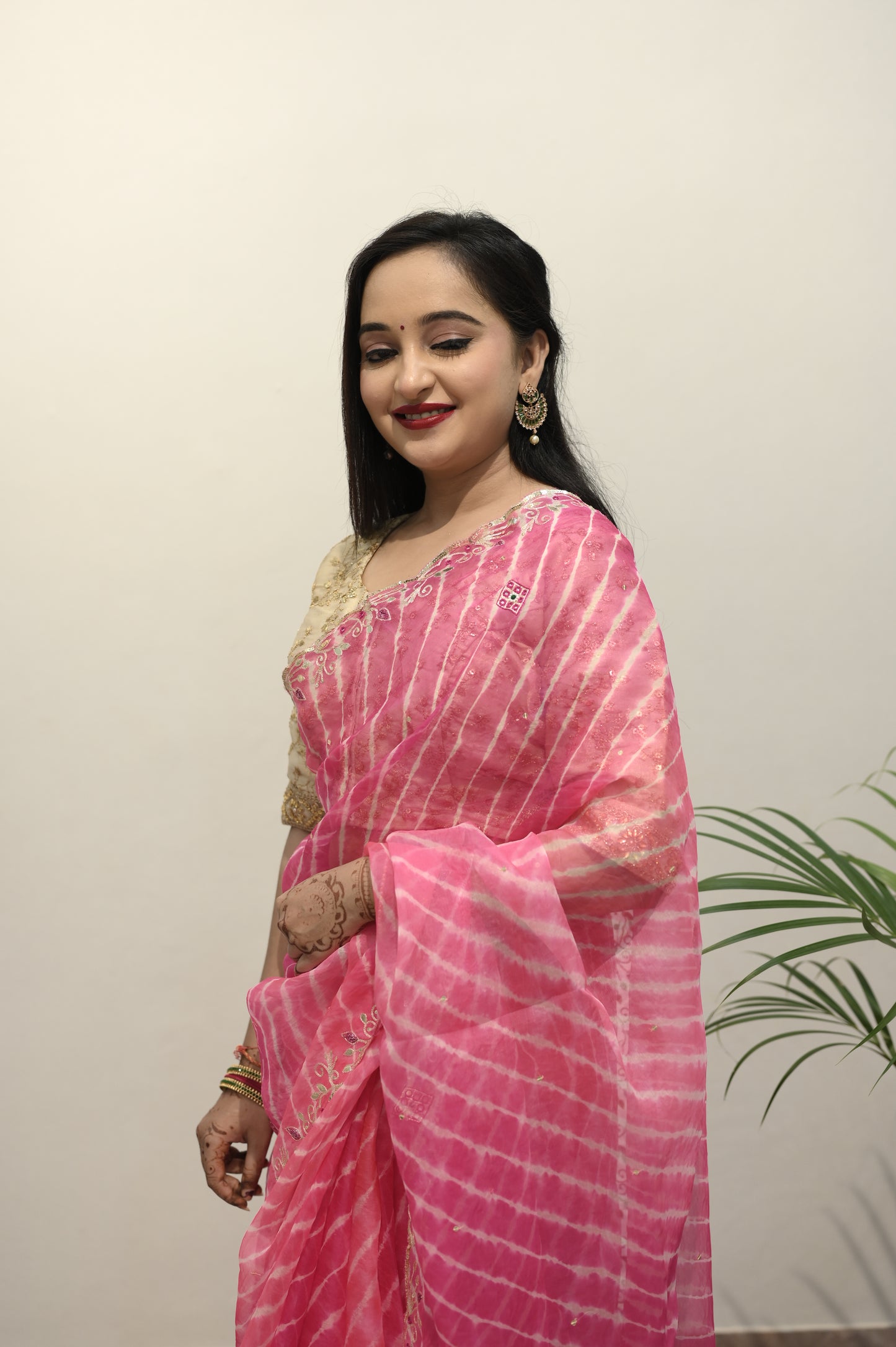 Pink leheriya Bandhani Saree