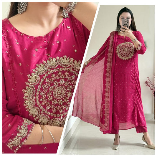 Elegant Fuchsia Embroidered Kurta Set
