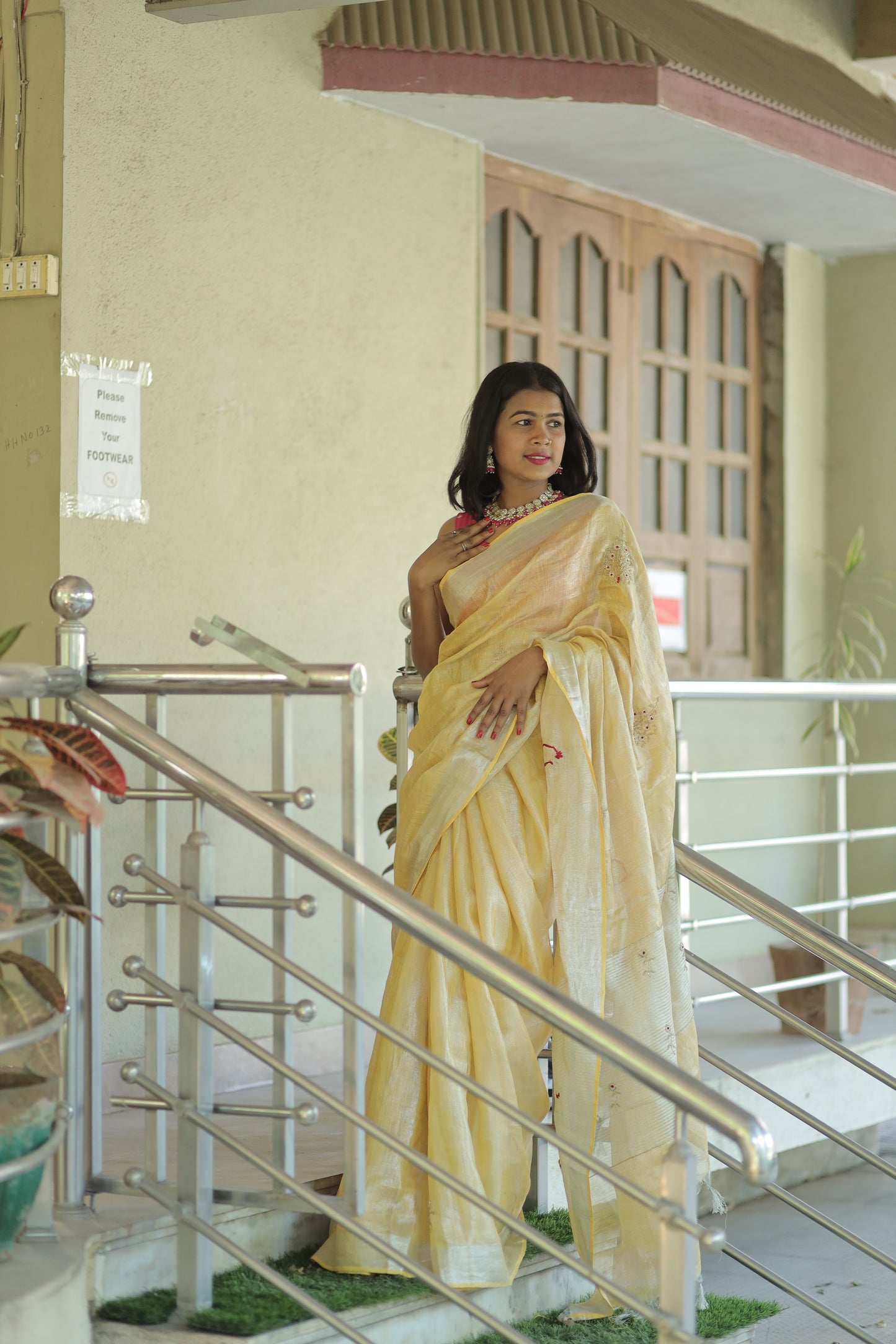 “Golden Linen Embroidered Saree” 🌼