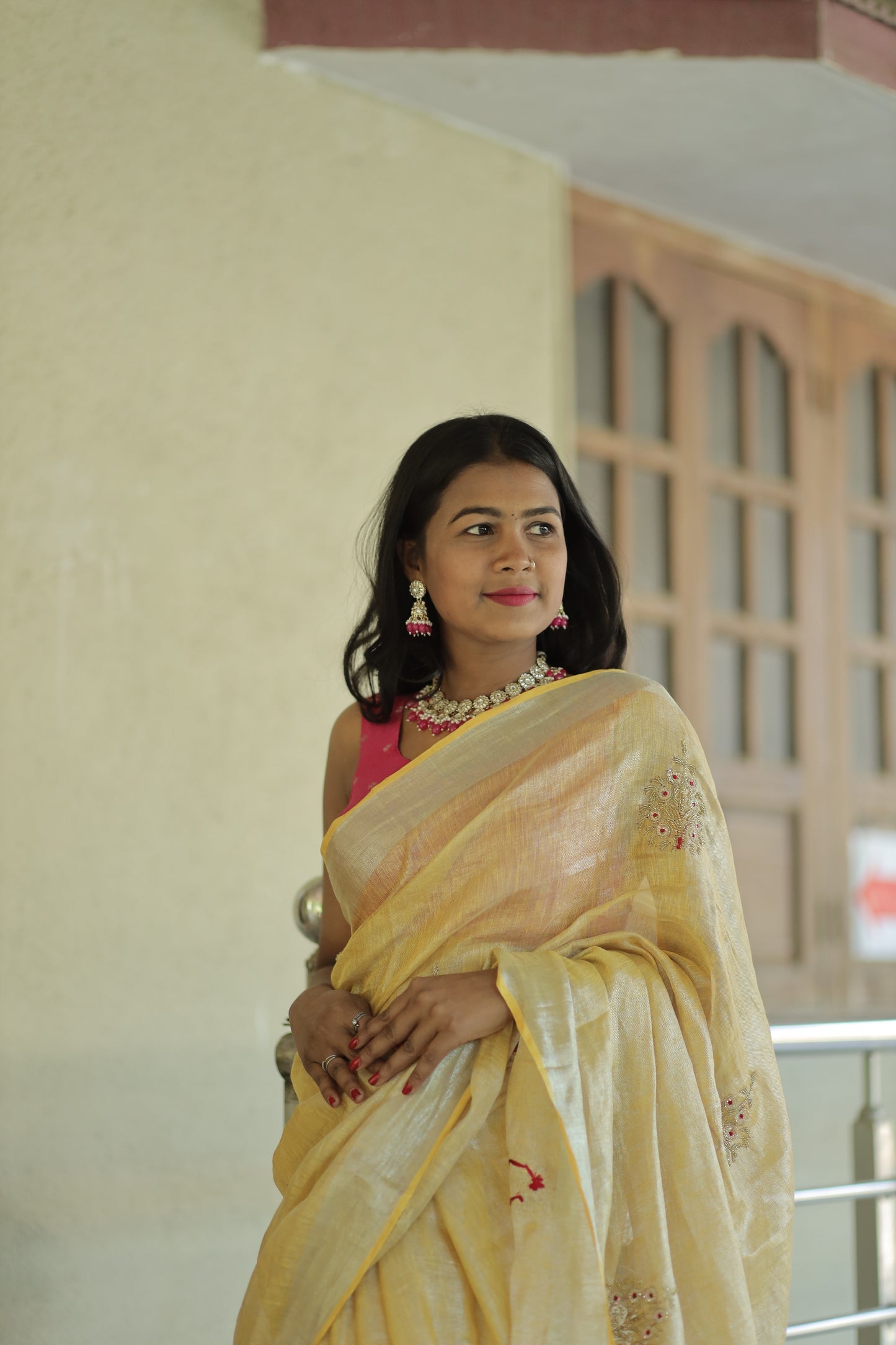 “Golden Linen Embroidered Saree” 🌼