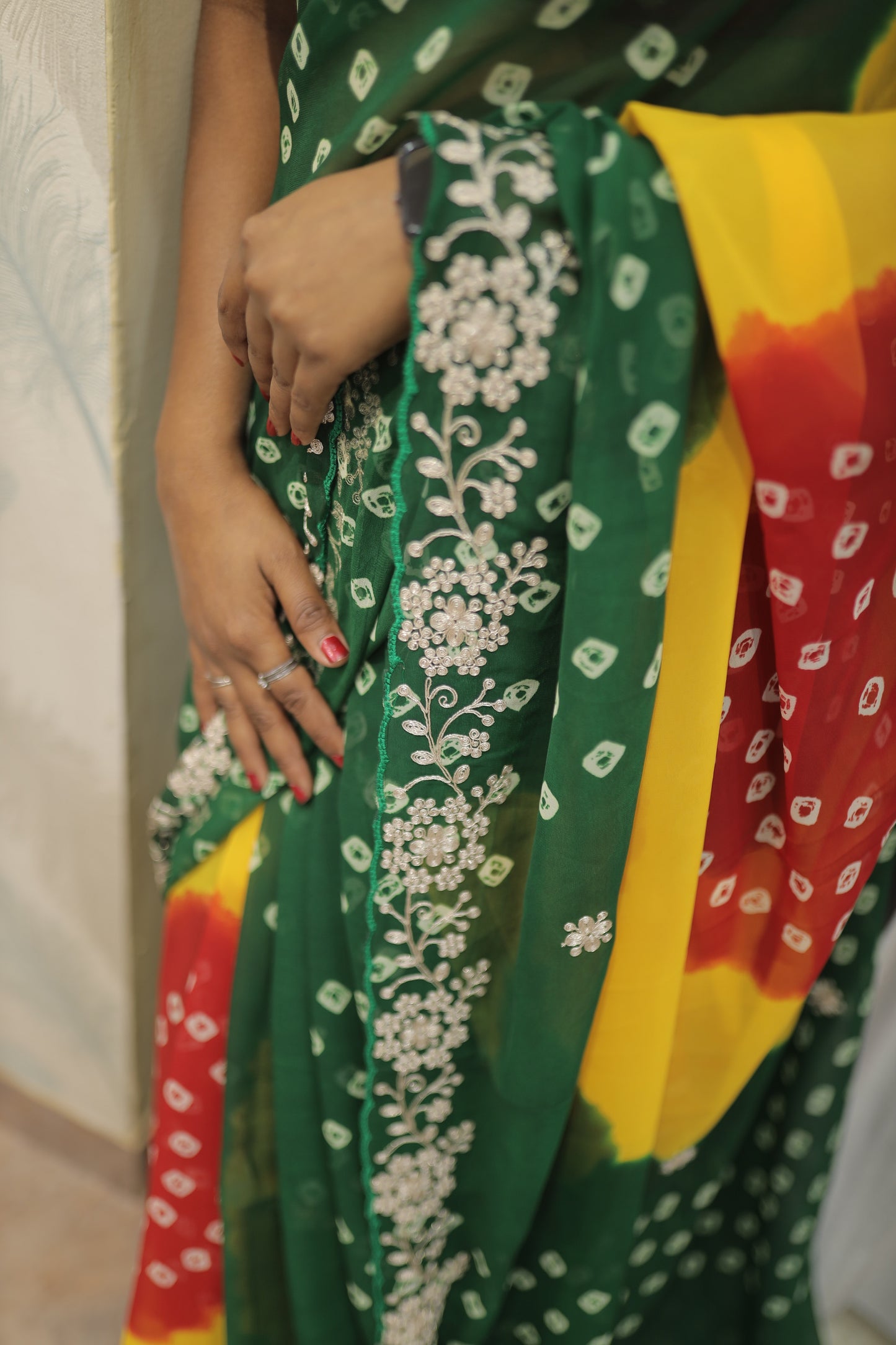 “Green Bandhani Saree with Embroidered Border” 💚✨
